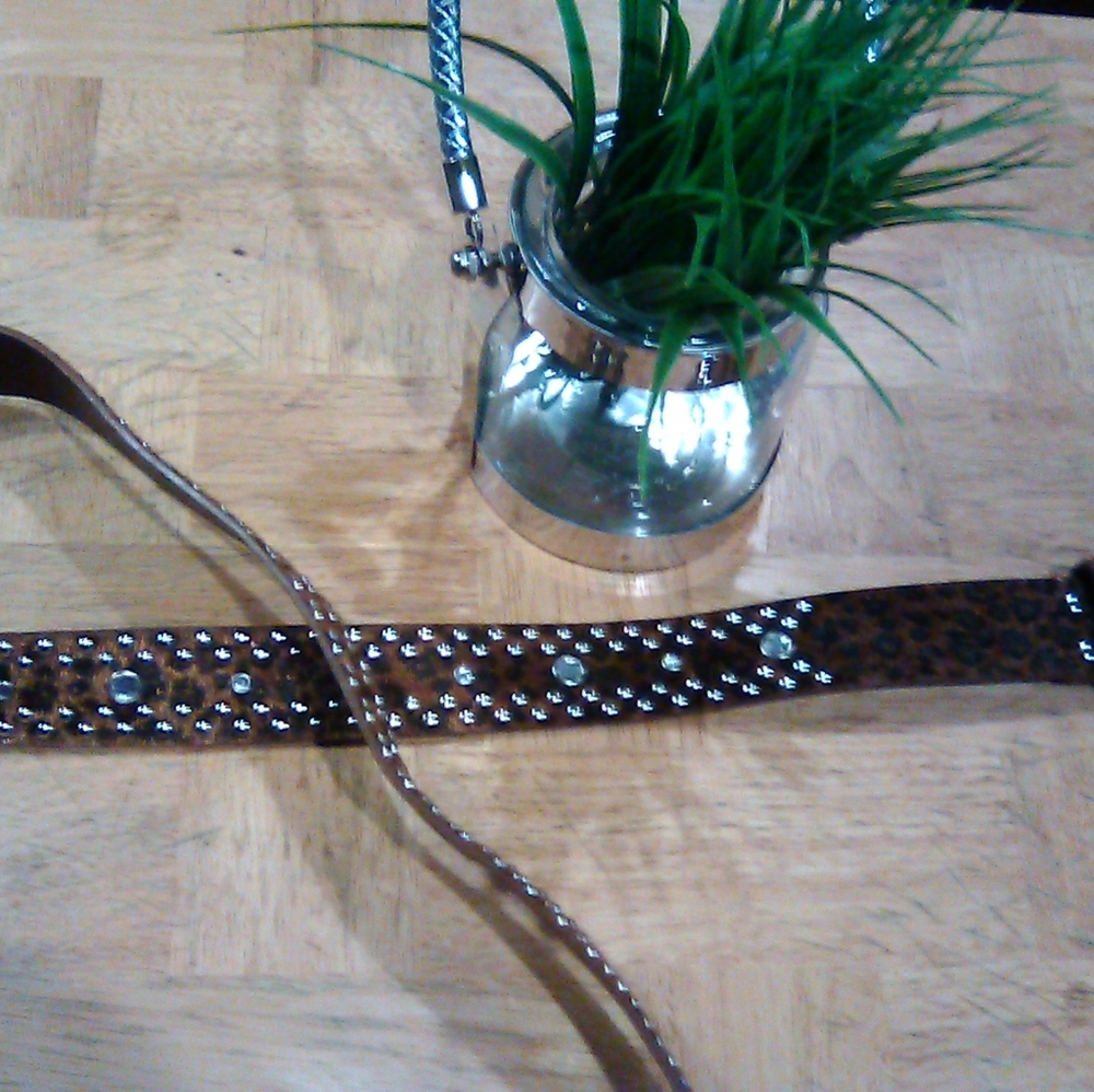 Cow hair leopard studded rhinestone about